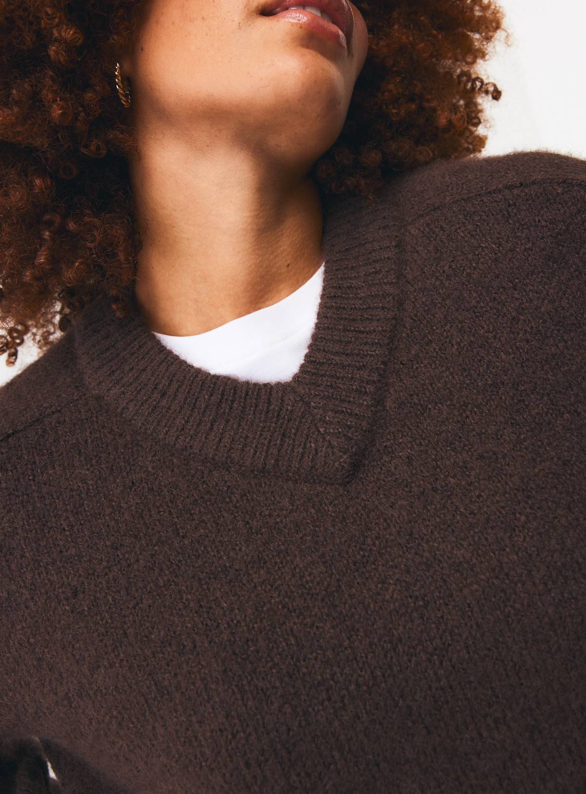 Dark Brown Boxy V-Neck Saddle Shoulder Jumper XL - Image 3